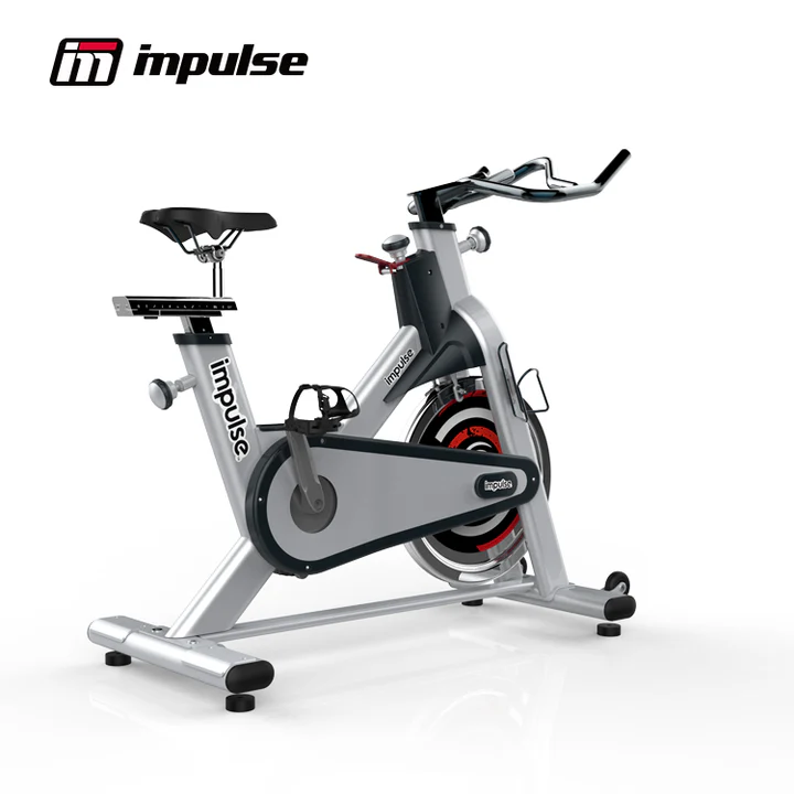 אופני כושר מקצועיים מבית Impulse, מתאימים לאימון אינטנסיבי בבית.